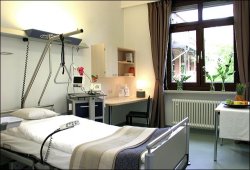 Patientenzimmer Lidstraffung Kassel